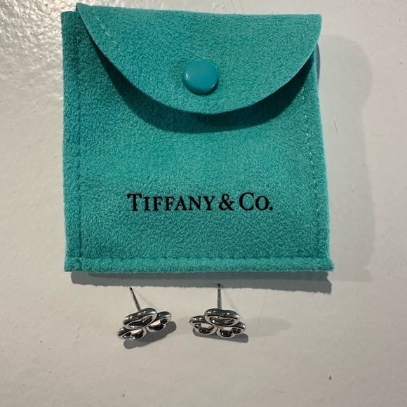 Tiffany & Co. Four Leaf Clover Heart Earrinngs - Picture 2 of 2